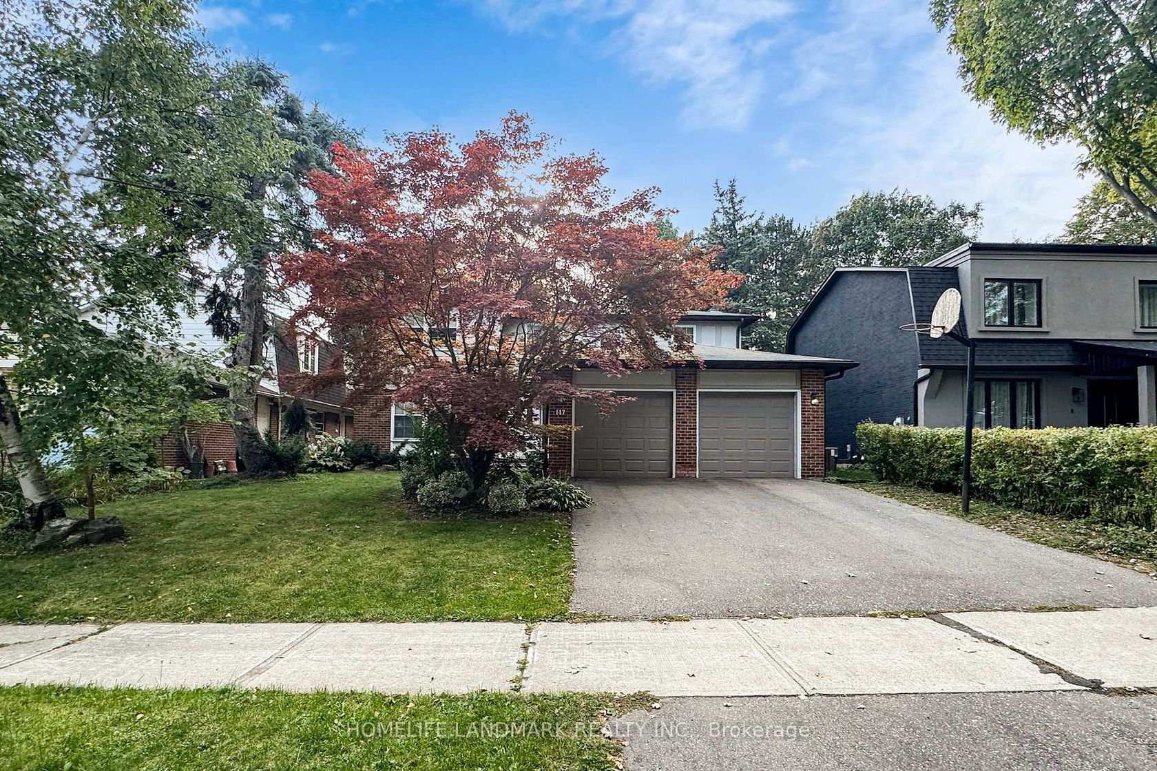 Photo 1 at 147 Mossgrove Trail, Windfields, Toronto Photo 1 at 147 Mossgrove Trail, Windfields, Toronto
