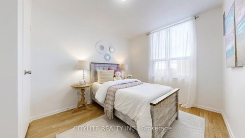 Photo 24 at 1806 - 10 Edgecliffe Golfway, Flemingdon Park, Toronto