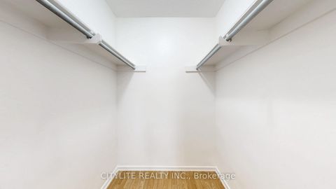 Photo 32 at 1806 - 10 Edgecliffe Golfway, Flemingdon Park, Toronto