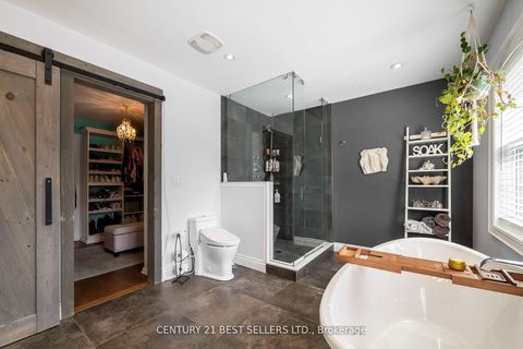 Photo 26 at 28 Wingrove Hill, City Centre West, Toronto
