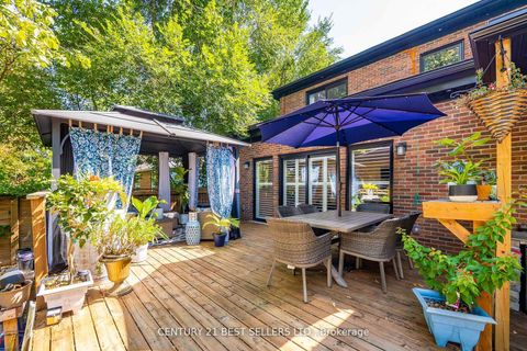 Photo 30 at 28 Wingrove Hill, City Centre West, Toronto