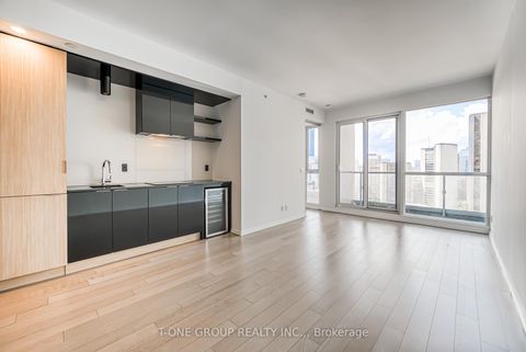 Photo 5 at 2501 - 70 Temperance Street, Bay Street Corridor, Toronto Photo 5 at 2501 - 70 Temperance Street, Bay Street Corridor, Toronto