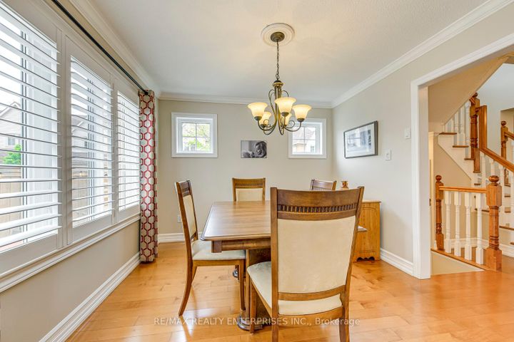 Photo 11 at 57 - 5223 Fairford Crescent, East Credit, Mississauga