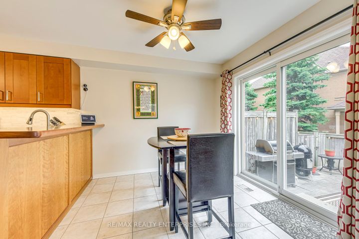 Photo 13 at 57 - 5223 Fairford Crescent, East Credit, Mississauga