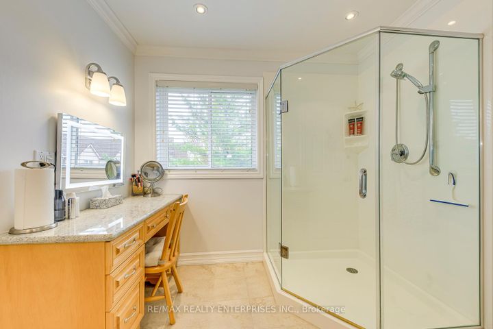 Photo 28 at 57 - 5223 Fairford Crescent, East Credit, Mississauga
