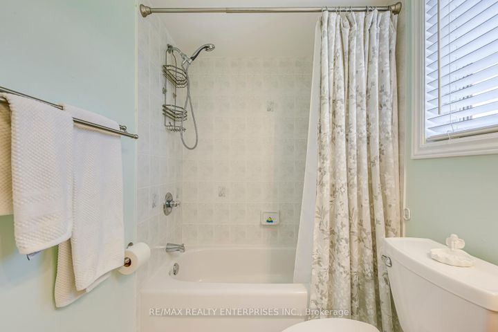 Photo 35 at 57 - 5223 Fairford Crescent, East Credit, Mississauga