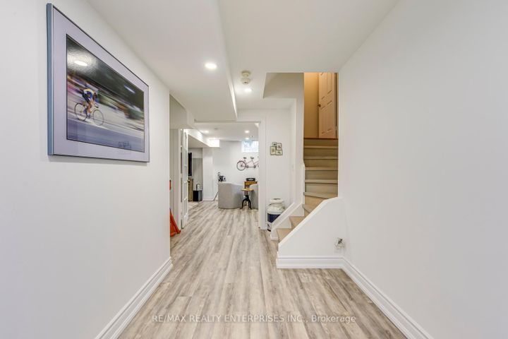 Photo 36 at 57 - 5223 Fairford Crescent, East Credit, Mississauga