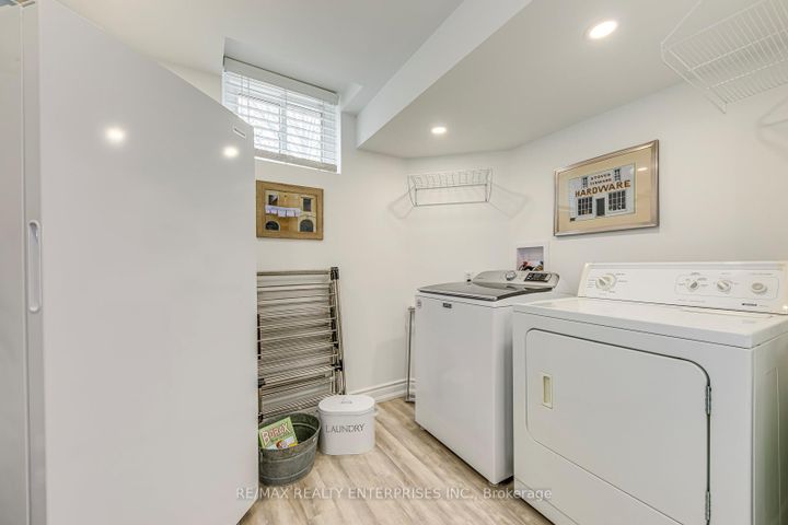 Photo 42 at 57 - 5223 Fairford Crescent, East Credit, Mississauga