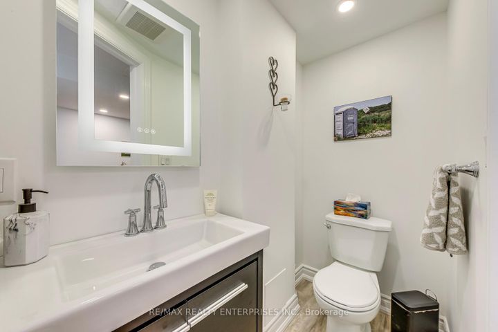 Photo 43 at 57 - 5223 Fairford Crescent, East Credit, Mississauga