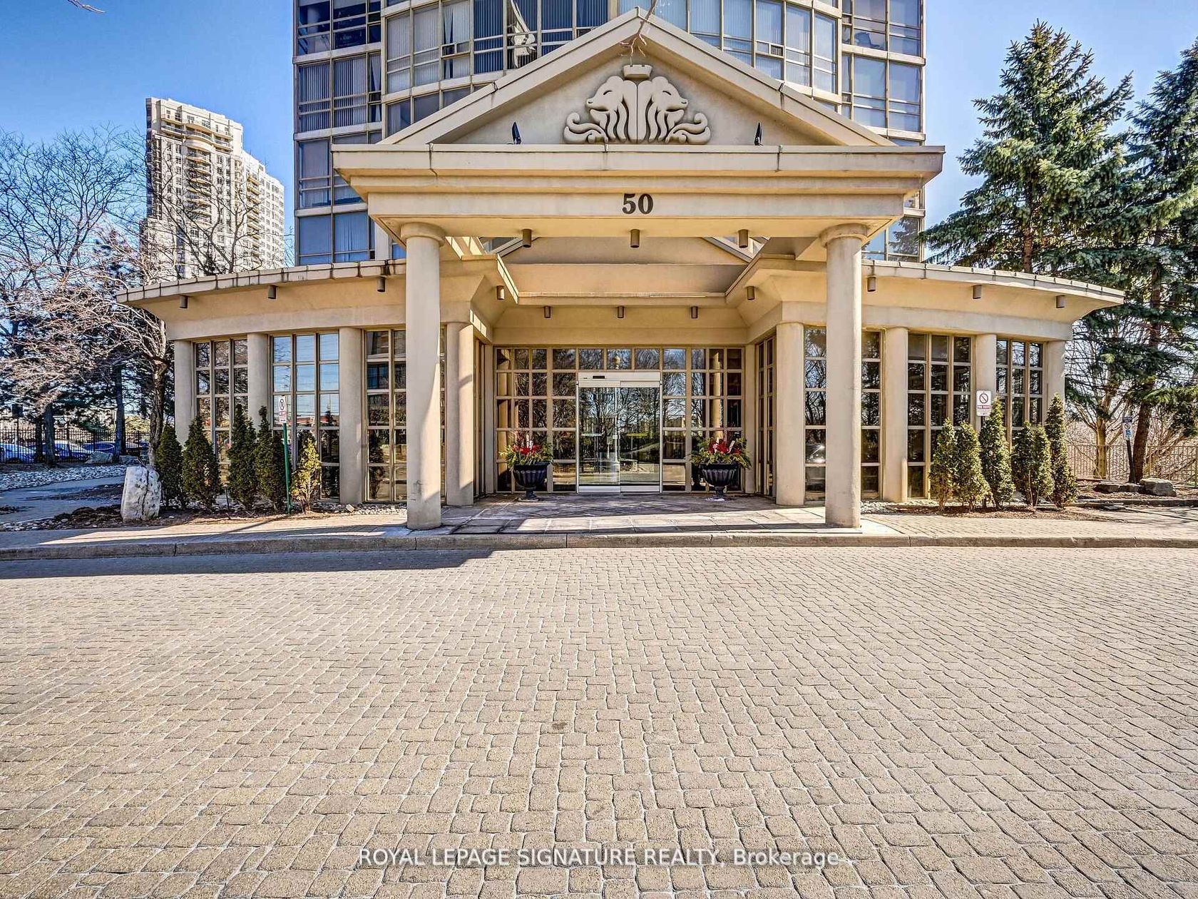 1010 - 50 Eglinton Avenue W, Hurontario, Mississauga by Loree Meneguzzi Real Estate 1010 - 50 Eglinton Avenue W, Hurontario, Mississauga