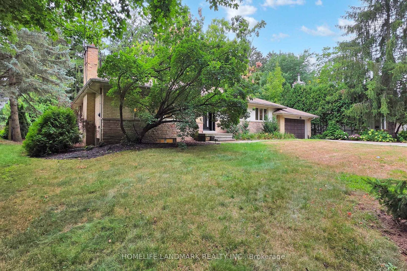 456 Chamberlain Lane, MO Morrison, Oakville 