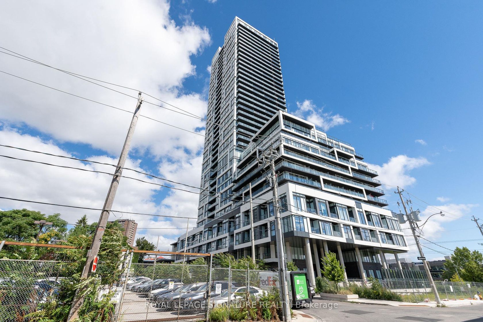 1804 - 5 Defries Street, Regent Park, Toronto 