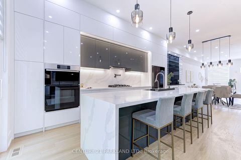 Photo 12 at 6 Stanhope Avenue, Broadview North, Toronto