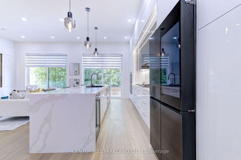 Photo 13 at 6 Stanhope Avenue, Broadview North, Toronto