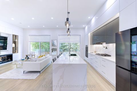 Photo 14 at 6 Stanhope Avenue, Broadview North, Toronto