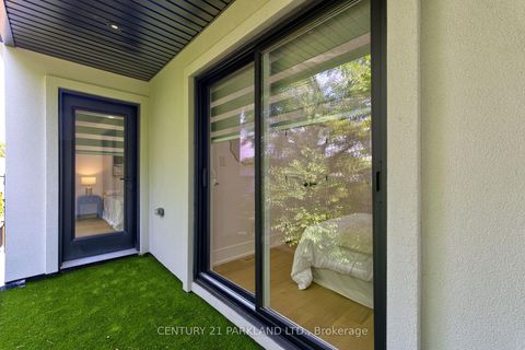 Photo 35 at 6 Stanhope Avenue, Broadview North, Toronto