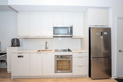 Photo 11 at 224 - 36 Forest Manor Road, Henry Farm, Toronto