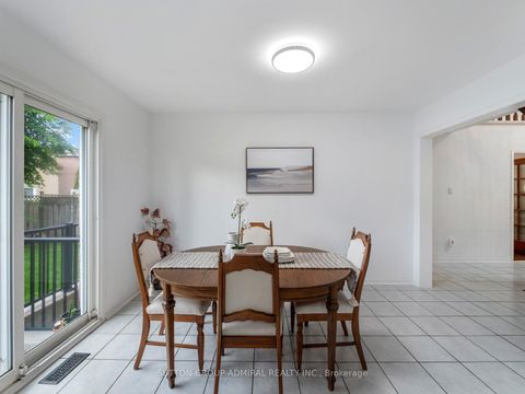Photo 10 at 40 Brookmill Drive, Brownridge, Vaughan