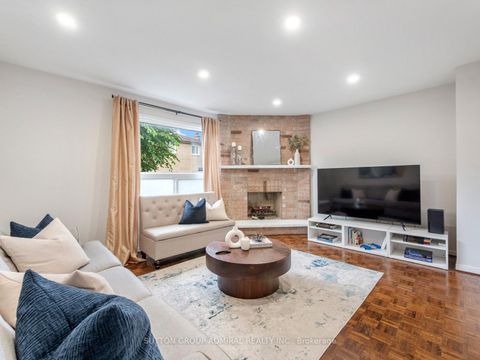 Photo 12 at 40 Brookmill Drive, Brownridge, Vaughan