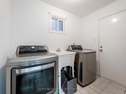 Photo 16 at 40 Brookmill Drive, Brownridge, Vaughan Photo 16 at 40 Brookmill Drive, Brownridge, Vaughan