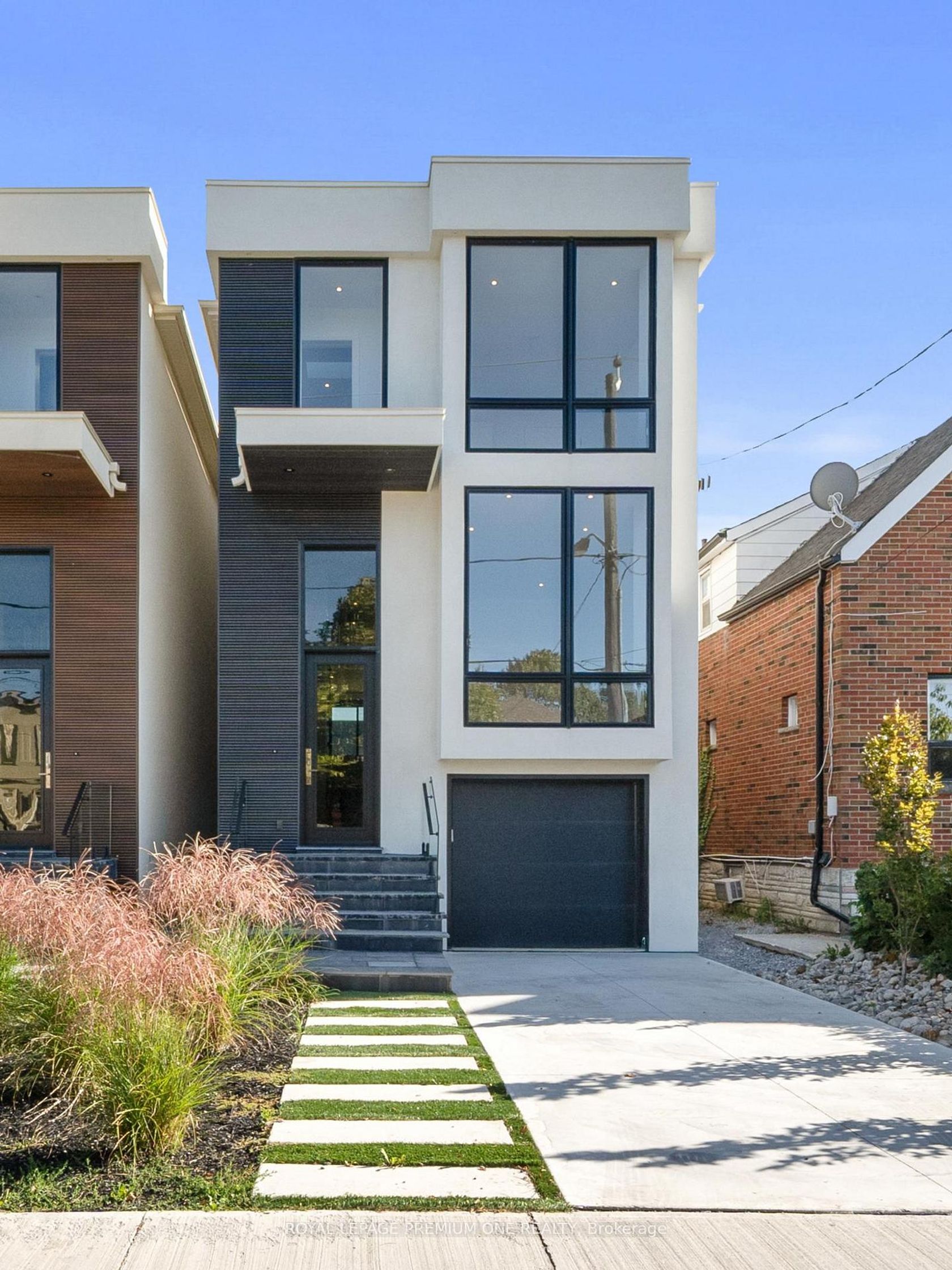 683 Glencairn Avenue, Lawrence, Toronto 