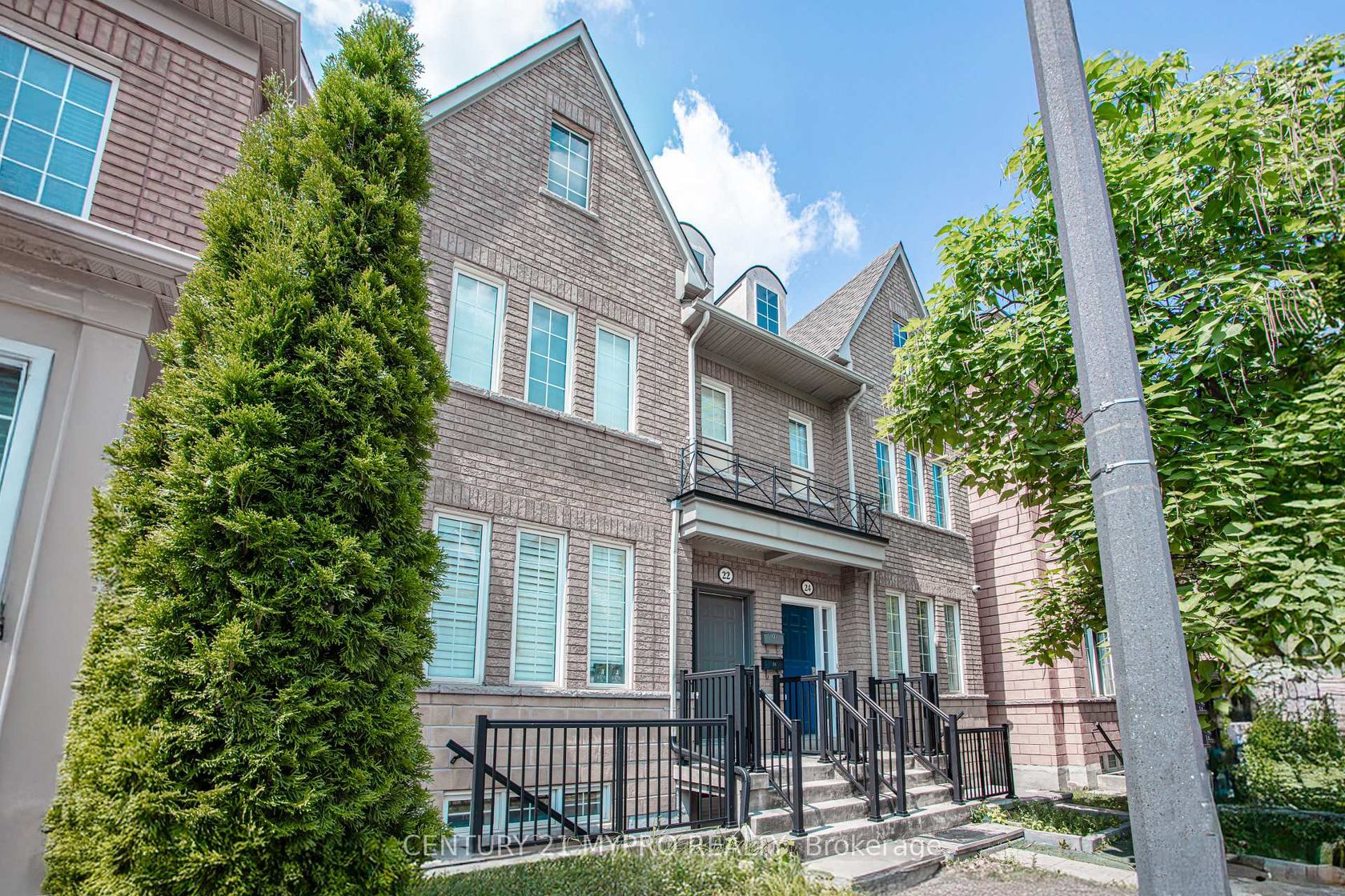 22 Mansur Terrace, York University Heights, Toronto 