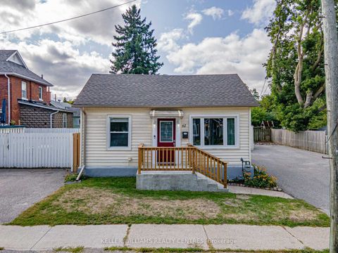 Photo 1 at 61 Victoria Street, Sanford, Barrie