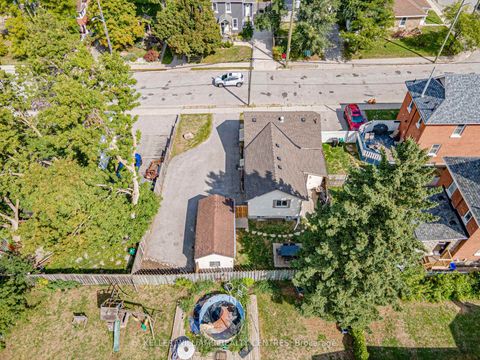 Photo 7 at 61 Victoria Street, Sanford, Barrie Photo 7 at 61 Victoria Street, Sanford, Barrie