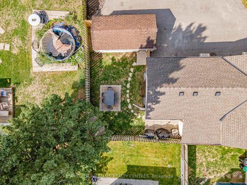 Photo 8 at 61 Victoria Street, Sanford, Barrie