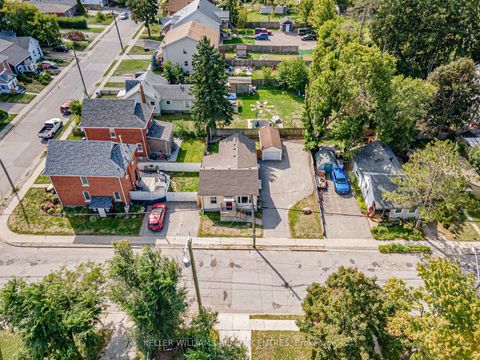 Photo 12 at 61 Victoria Street, Sanford, Barrie