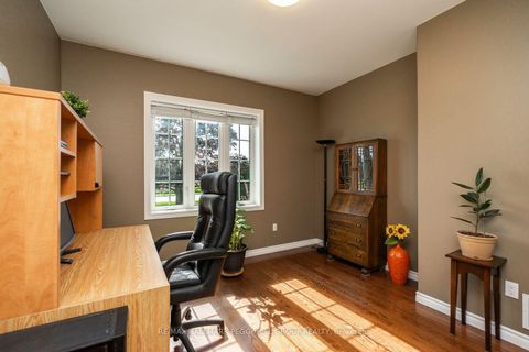 Photo 9 at 222 Glenn Avenue, Stroud, Innisfil Photo 9 at 222 Glenn Avenue, Stroud, Innisfil