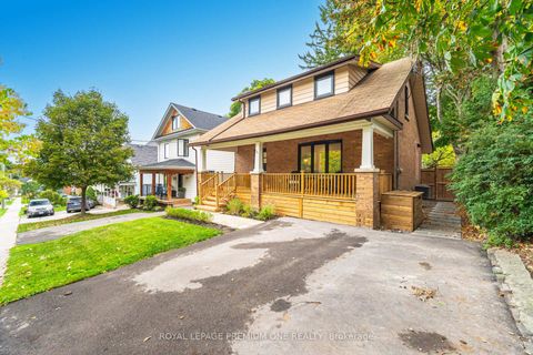 Photo 3 at 301 Court Street, College Manor, Newmarket