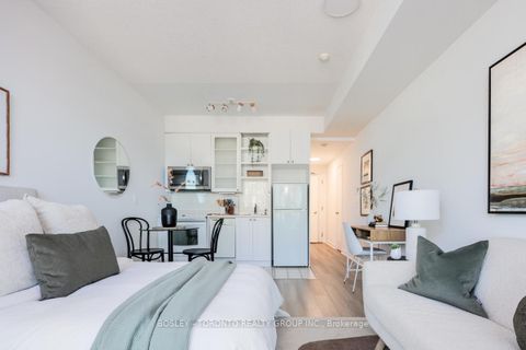 Photo 10 at 2109 - 600 Fleet Street, Niagara, Toronto