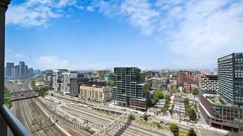 Photo 33 at 2816 - 15 Iceboat Terrace, Waterfront Communities C1, Toronto