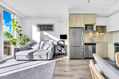 Photo 5 at 625 - 52 Forest Manor Road, Henry Farm, Toronto