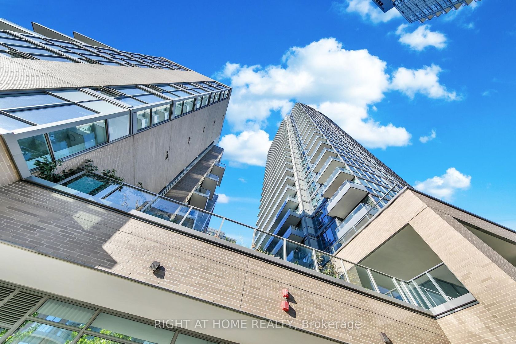 625 - 52 Forest Manor Road, Henry Farm, Toronto 