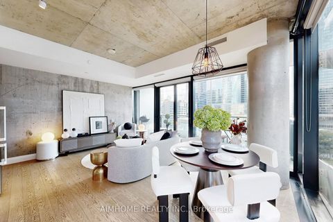 Photo 9 at 907 - 224 King Street W, Waterfront Communities C1, Toronto