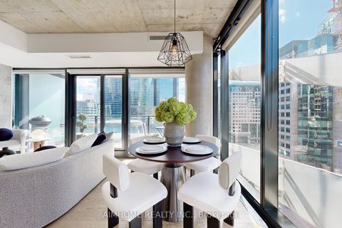 Photo 14 at 907 - 224 King Street W, Waterfront Communities C1, Toronto