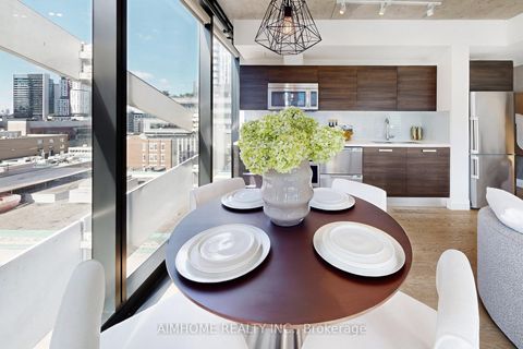 Photo 15 at 907 - 224 King Street W, Waterfront Communities C1, Toronto