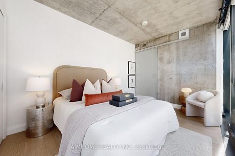 Photo 17 at 907 - 224 King Street W, Waterfront Communities C1, Toronto