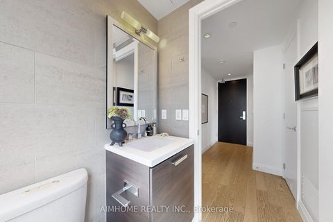 Photo 18 at 907 - 224 King Street W, Waterfront Communities C1, Toronto