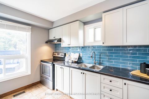 Photo 3 at 230 Kozlov Street, West Bayfield, Barrie