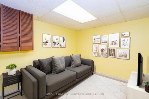 Photo 19 at 230 Kozlov Street, West Bayfield, Barrie Photo 19 at 230 Kozlov Street, West Bayfield, Barrie