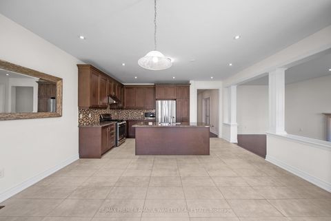 Photo 9 at 144 Ironside Drive, Vellore Village, Vaughan