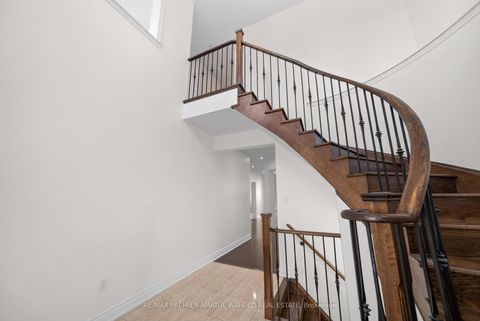 Photo 13 at 144 Ironside Drive, Vellore Village, Vaughan