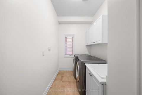 Photo 14 at 144 Ironside Drive, Vellore Village, Vaughan