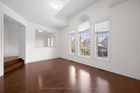 Photo 16 at 144 Ironside Drive, Vellore Village, Vaughan