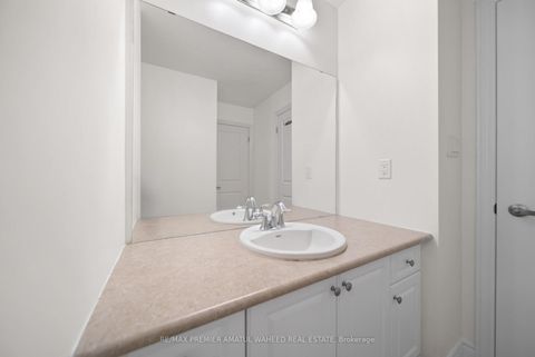 Photo 19 at 144 Ironside Drive, Vellore Village, Vaughan
