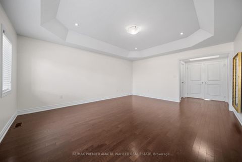 Photo 33 at 144 Ironside Drive, Vellore Village, Vaughan