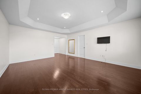 Photo 34 at 144 Ironside Drive, Vellore Village, Vaughan
